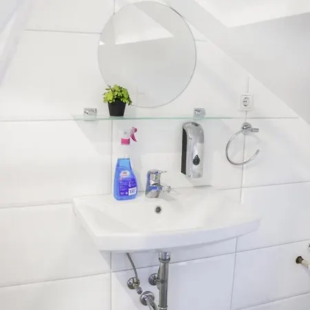 Hotel apartamentowy Amir Delux 3*
