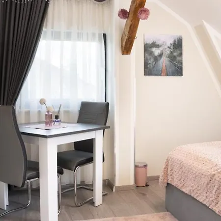 Apart-hotel Amir Delux Schönefeld