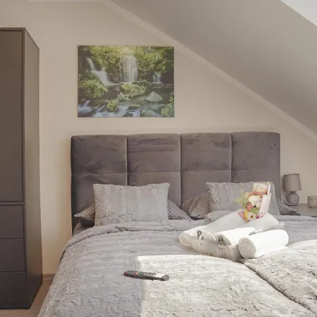 Amir Deluxe 3* 쇼네펠드