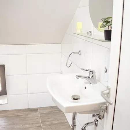 Hotel apartamentowy Amir Delux 3*