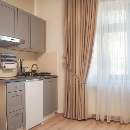 Hotel apartamentowy Amir Delux
