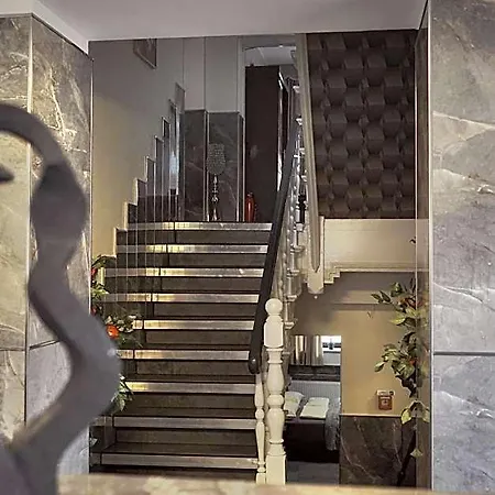Amir Delux Hotel apartamentowy Schönefeld