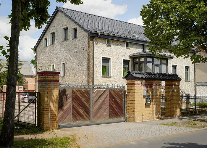 Aparthotel Amir Deluxe 3*